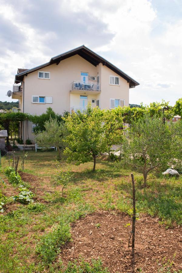 Apartment Dalmatien Raslina ภายนอก รูปภาพ