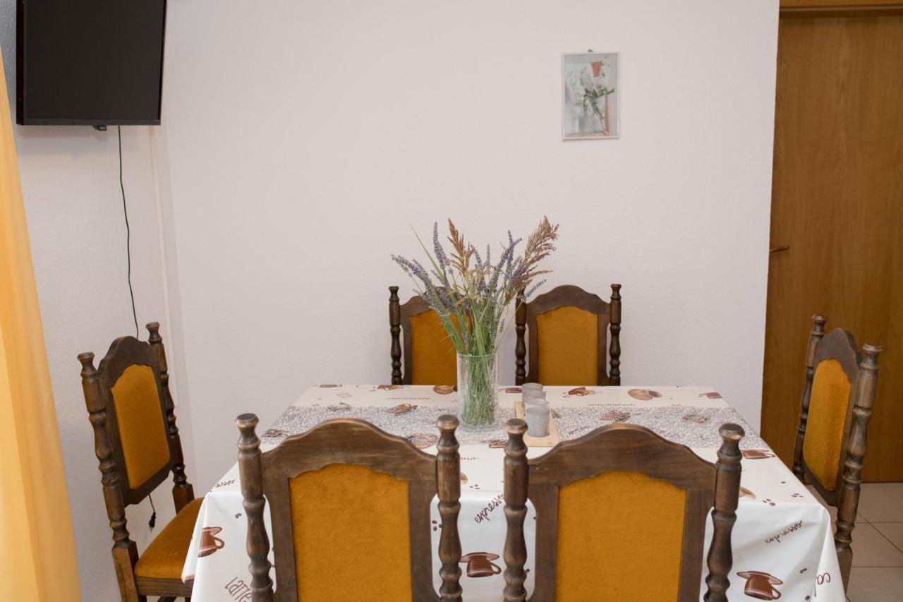 Apartment Dalmatien Raslina ภายนอก รูปภาพ