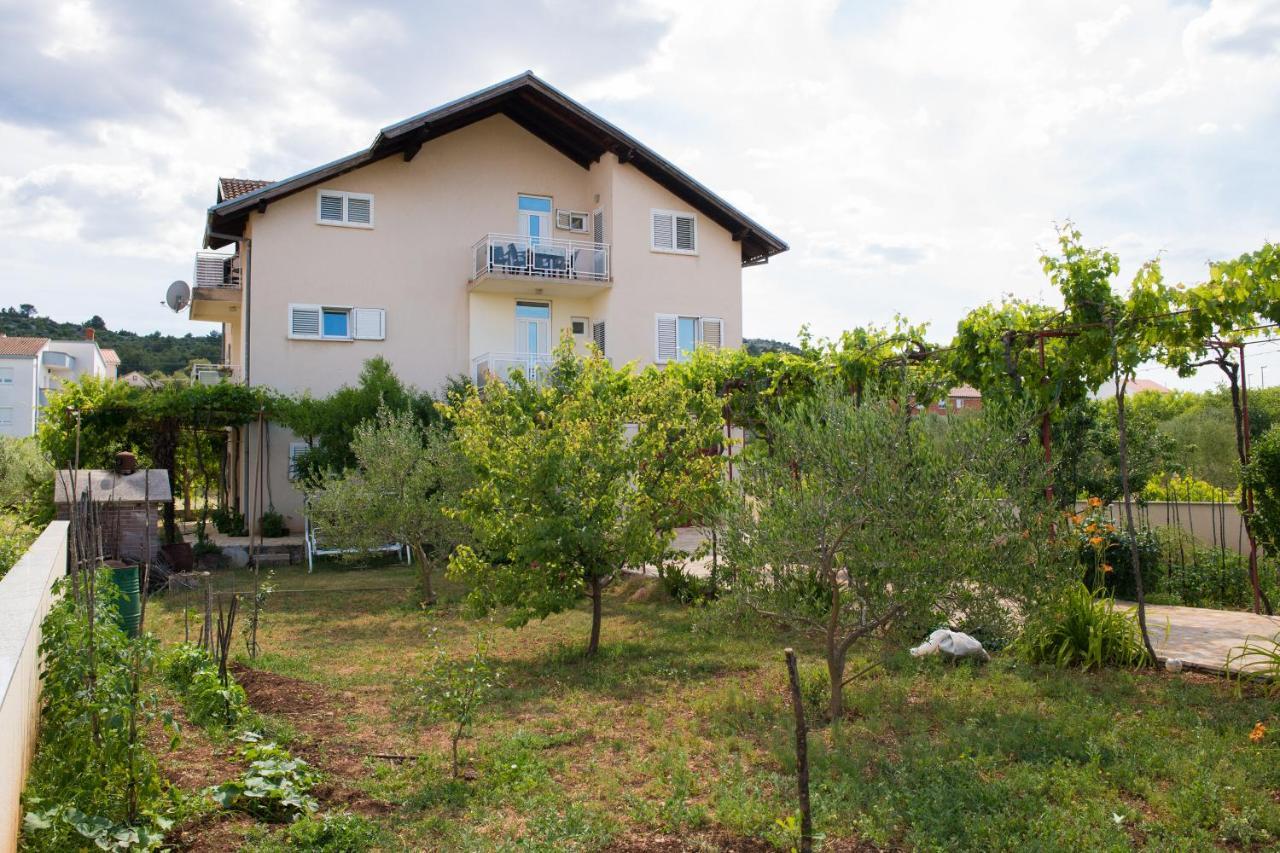 Apartment Dalmatien Raslina ภายนอก รูปภาพ